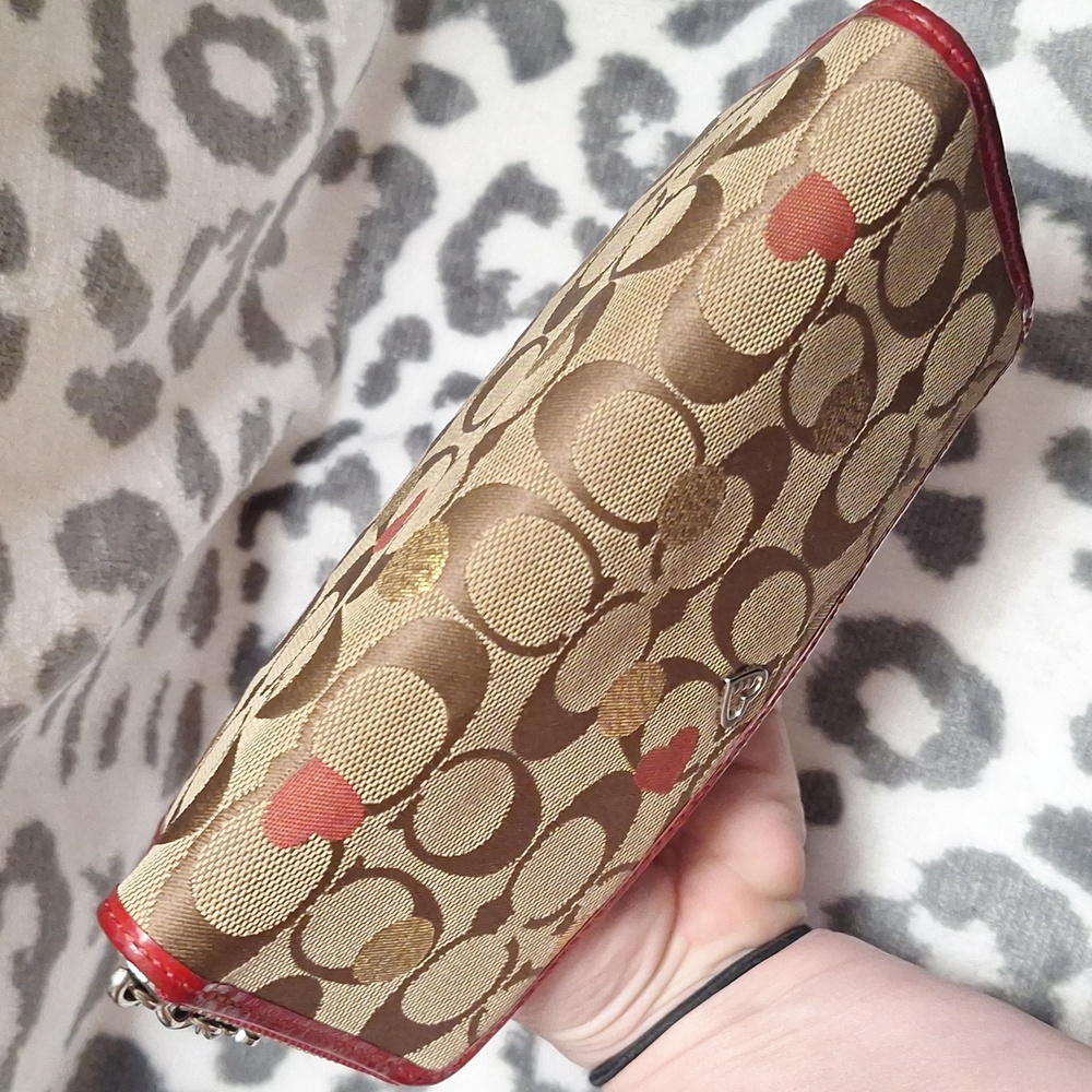 Coach Poppy Secret Admirer Full Sized Wallet - Picture 10 of 11